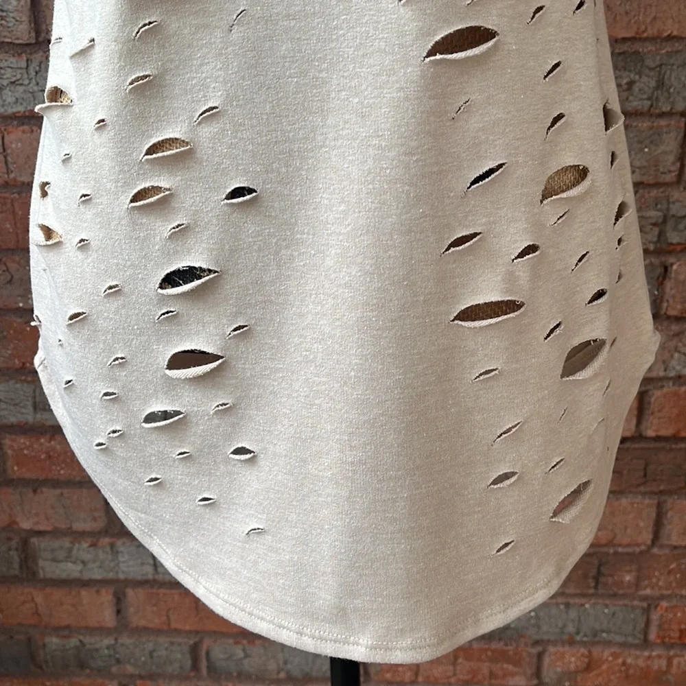 Cream Rue21 Distressed Top - Picture 5 of 8